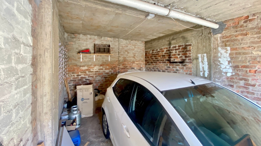 1 Bedroom Property for Sale in Gardens Western Cape